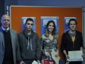 Elena Morder, Mattia Vannini e Ivan Mattei con il preside Raffeiner